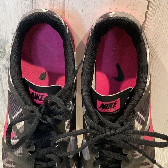 Nike Dual Fushion TR Running Shoe - Picture 14 of 15